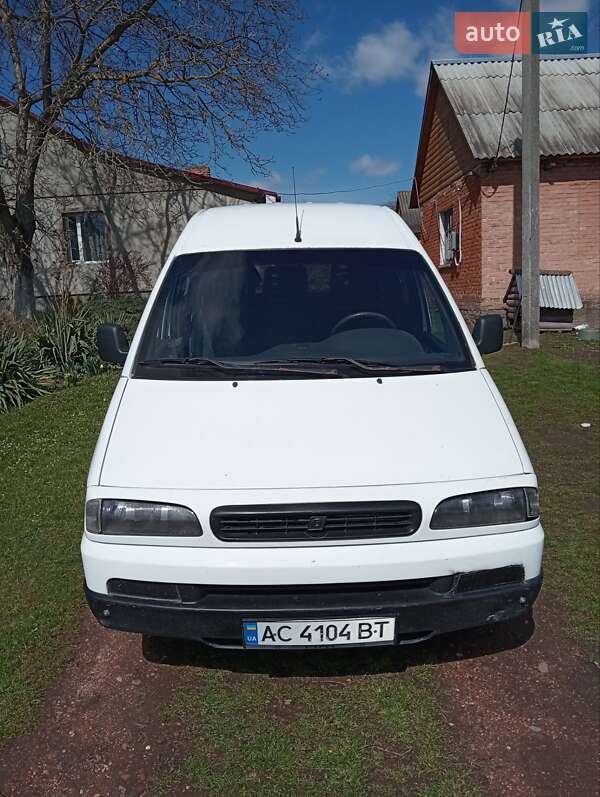 Минивэн Fiat Scudo 2003 в Нововолынске