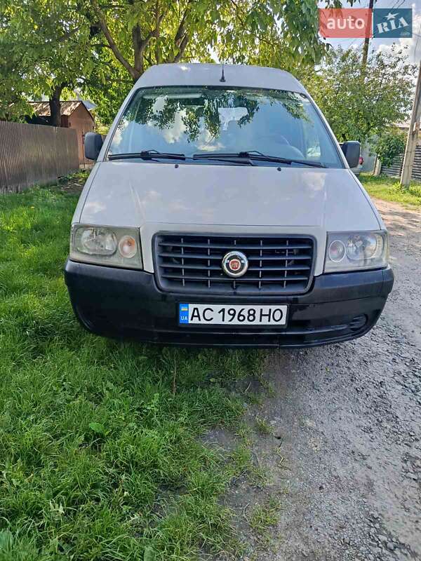 Мінівен Fiat Scudo 2005 в Луцьку