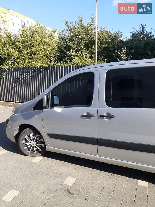 Минивэн Fiat Scudo 2011 в Ужгороде