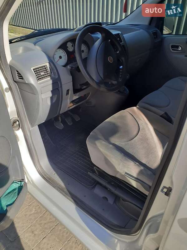 Минивэн Fiat Scudo 2011 в Ужгороде