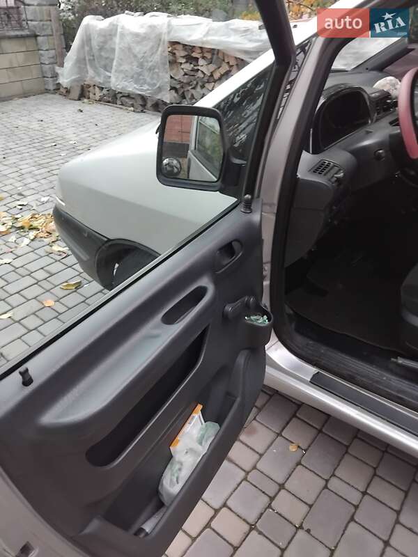 Минивэн Fiat Scudo 2000 в Ровно фото 4 Минивэн Fiat Scudo 2000 в Ровно
