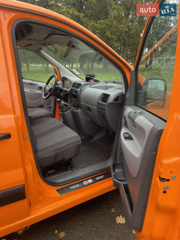 Вантажний фургон Fiat Scudo 2008 в Дубні