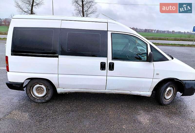 Мінівен Fiat Scudo 1998 в Ромнах