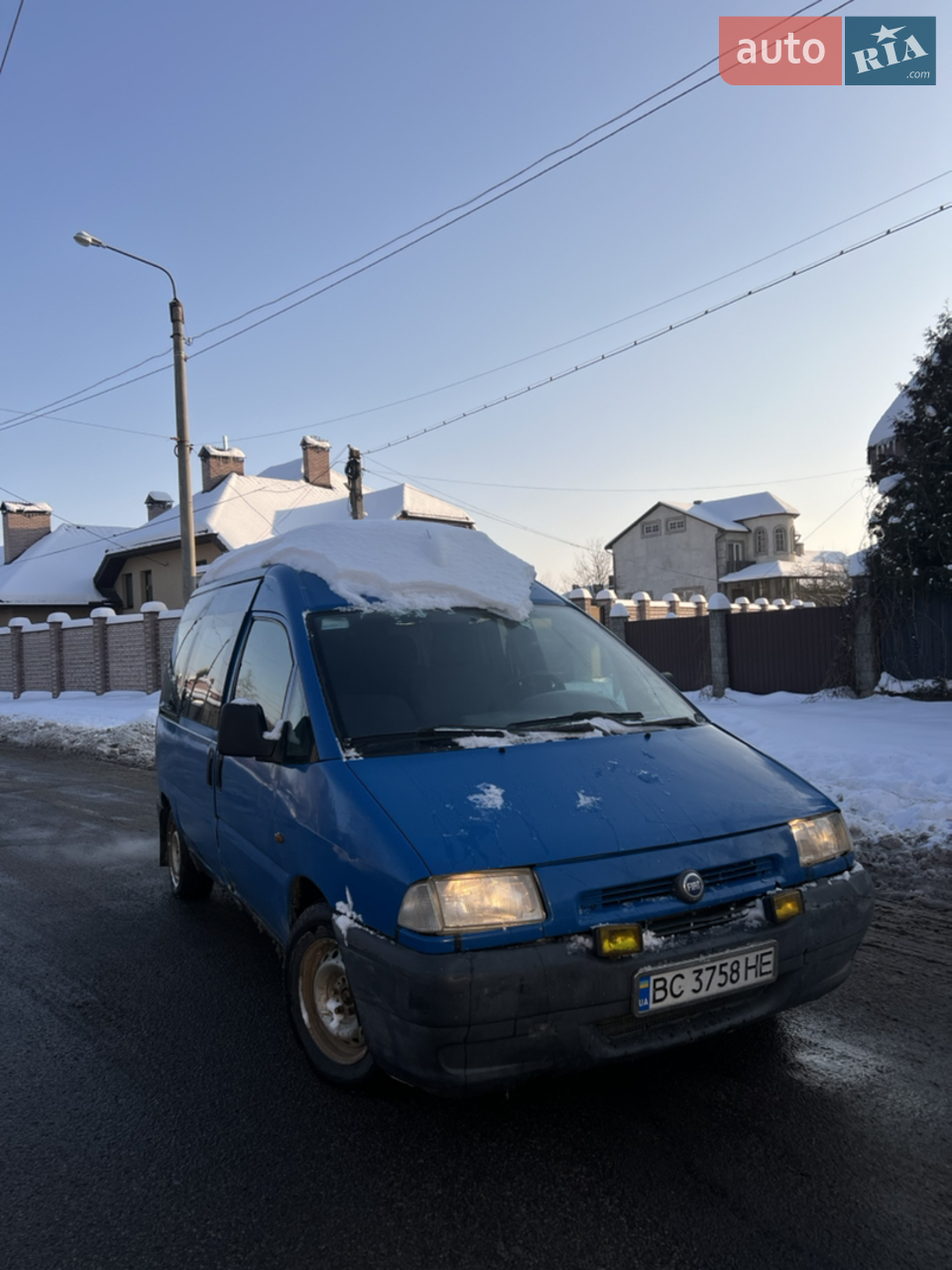 Авто довго стояло є проблеми із заводкою (бендікс) 
По документам повний пасажир (перепис без проблем)
ТОРГУ НЕМАЄ!!!
НА ОБМІН ДОРОЩЕ