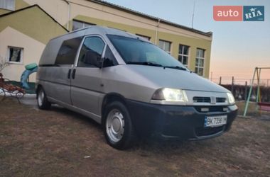 Минивэн Fiat Scudo 2000 в Остроге