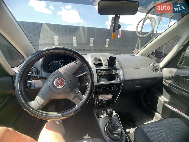 Позашляховик / Кросовер Fiat Sedici 2010 в Бродах