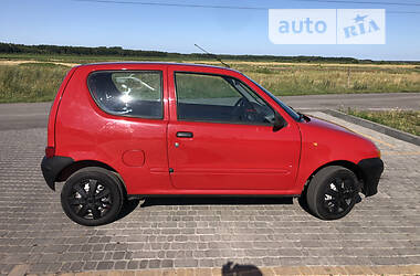 Хэтчбек Fiat Seicento 1999 в Костополе