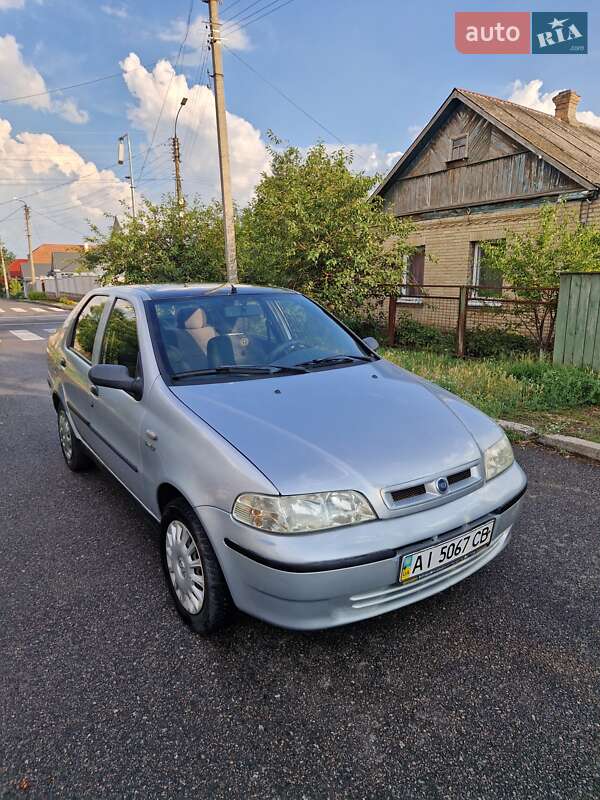 Седан Fiat Siena 2004 в Черкассах