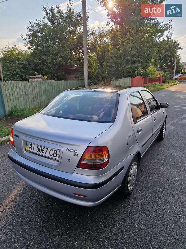 Седан Fiat Siena 2004 в Черкассах