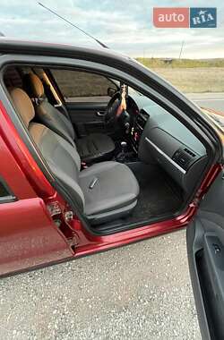 Седан Fiat Siena 2005 в  фото 6 Седан Fiat Siena 2005 в