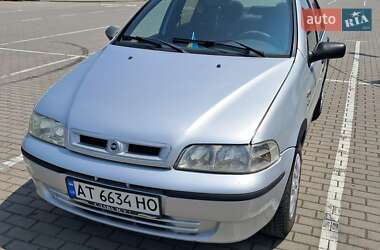 Седан Fiat Siena 2004 в Коломые