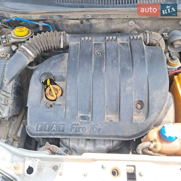 Седан Fiat Siena 2004 в Коломые фото 38 Седан Fiat Siena 2004 в Коломые