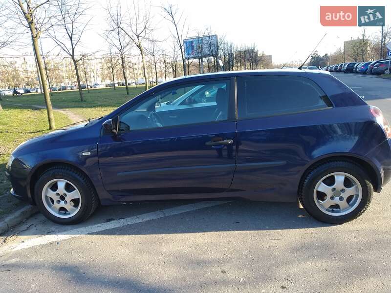 Хэтчбек Fiat Stilo 2002 в Днепре