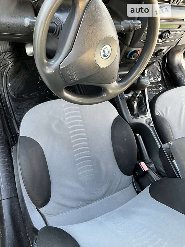 Хэтчбек Fiat Stilo 2002 в Ужгороде фото 17 Хэтчбек Fiat Stilo 2002 в Ужгороде