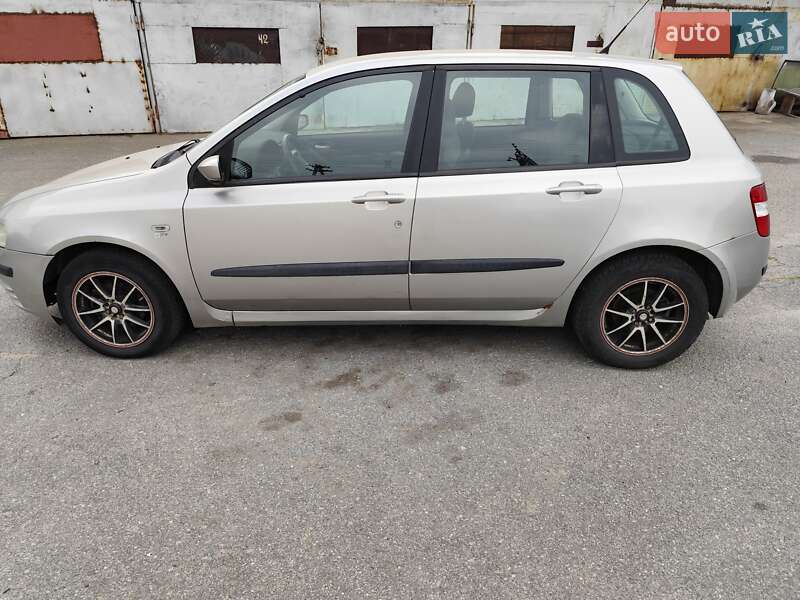 Хетчбек Fiat Stilo 2002 в Києві