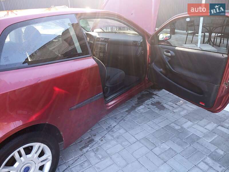 Хэтчбек Fiat Stilo 2004 в Новомосковске фото 3 Хэтчбек Fiat Stilo 2004 в Новомосковске