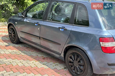 Хэтчбек Fiat Stilo 2002 в 