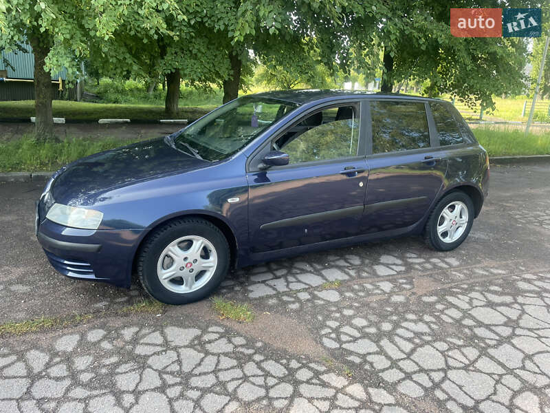 Хэтчбек Fiat Stilo 2001 в Житомире