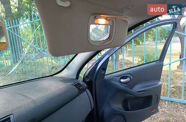 Хэтчбек Fiat Stilo 2002 в 