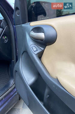 Хэтчбек Fiat Stilo 2002 в 