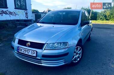 Хэтчбек Fiat Stilo 2003 в Дубно