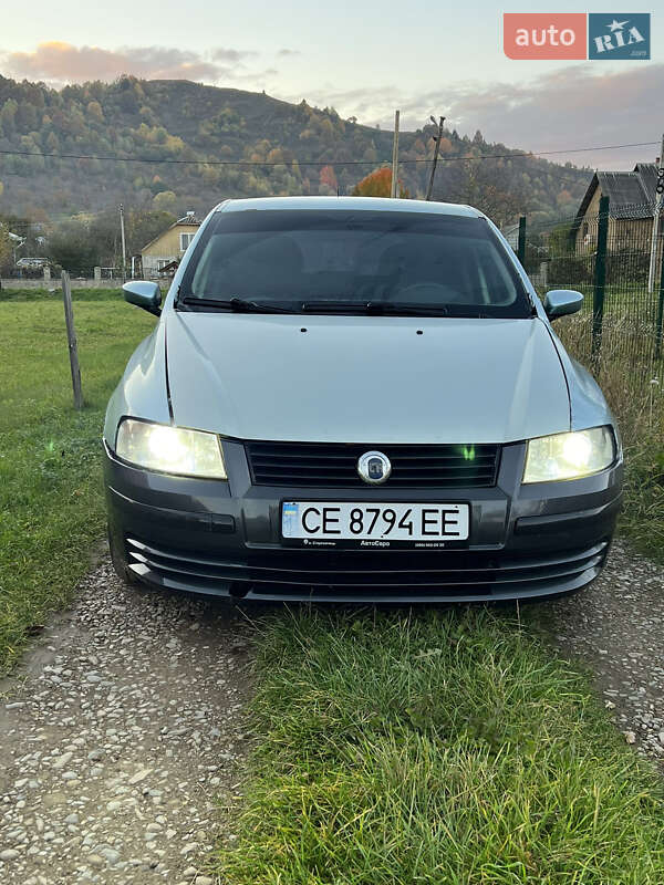 Хэтчбек Fiat Stilo 2005 в Кутах