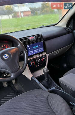 Хетчбек Fiat Stilo 2005 в 