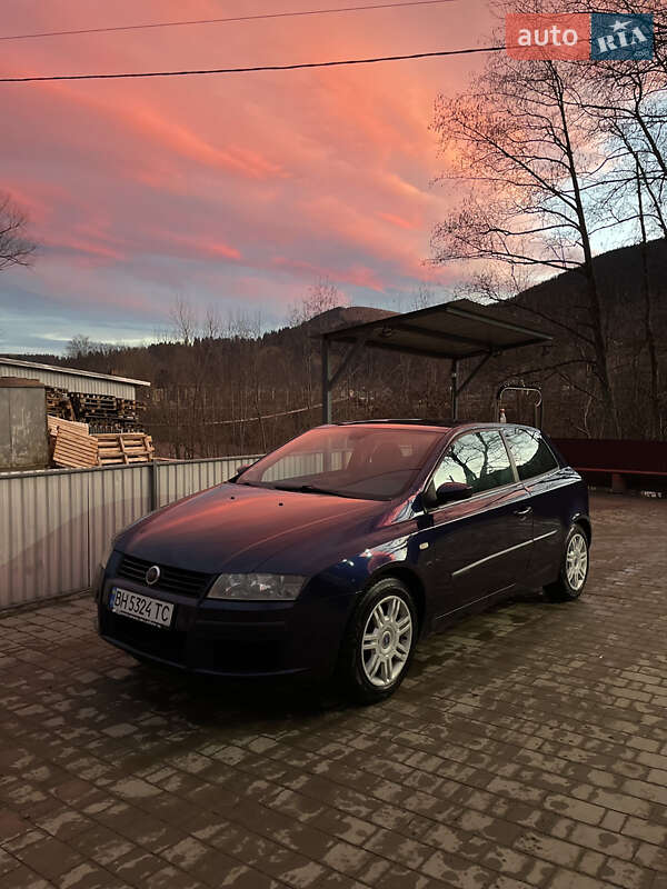 Хетчбек Fiat Stilo 2002 в Краматорську