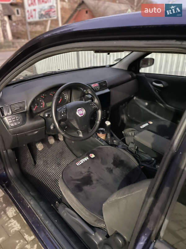 Хетчбек Fiat Stilo 2002 в Краматорську