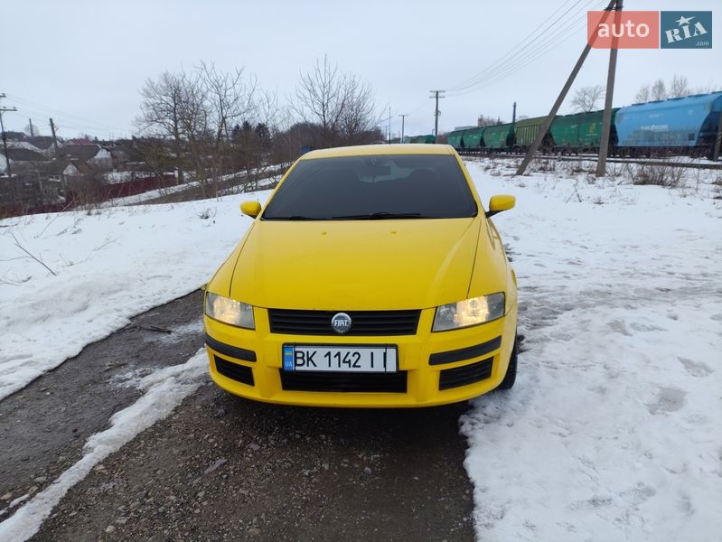 Хетчбек Fiat Stilo 2002 в Козові