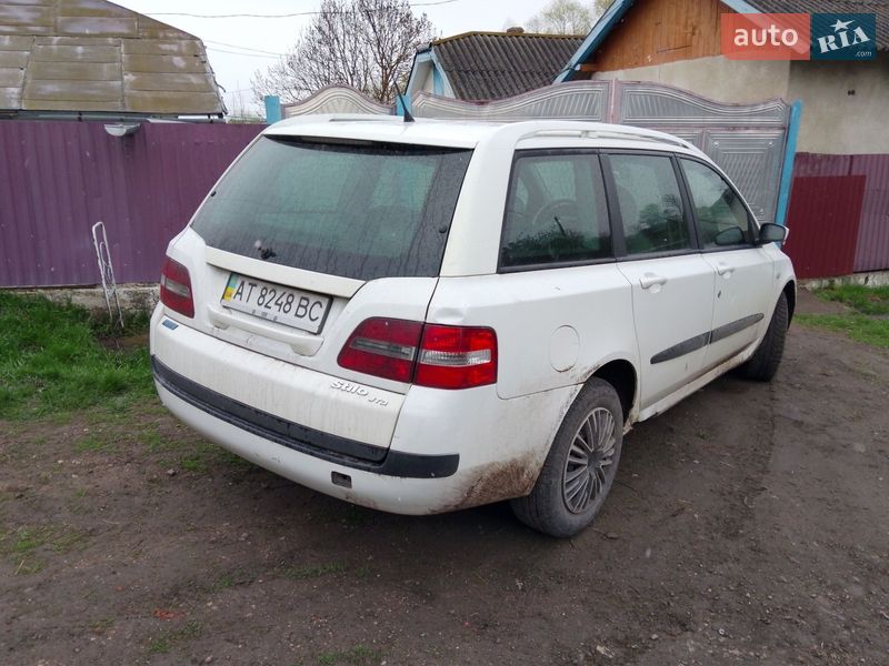 Универсал Fiat Stilo 2004 в Городенке
