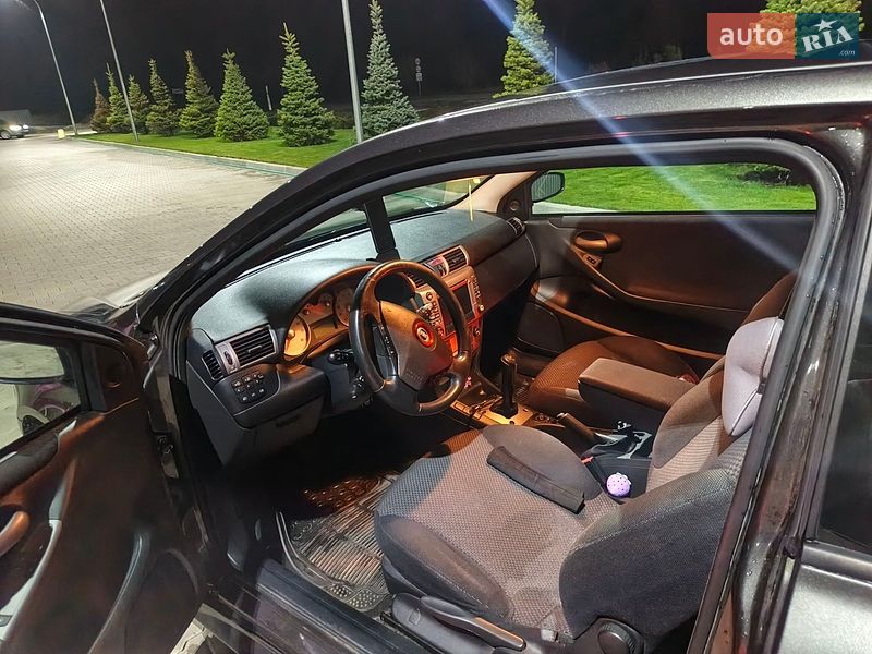 Хетчбек Fiat Stilo 2006 в Кагарлику