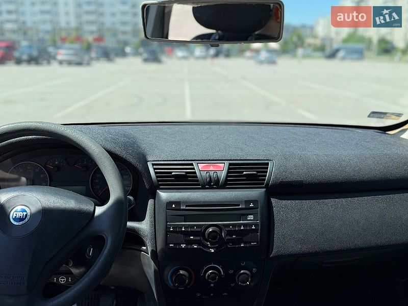 Хэтчбек Fiat Stilo 2003 в Ивано-Франковске