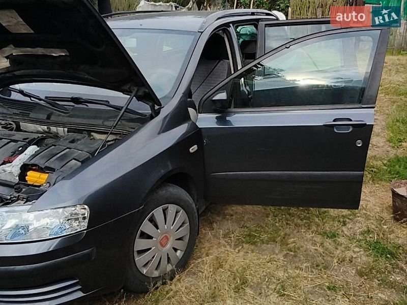 Универсал Fiat Stilo 2004 в Ковеле
