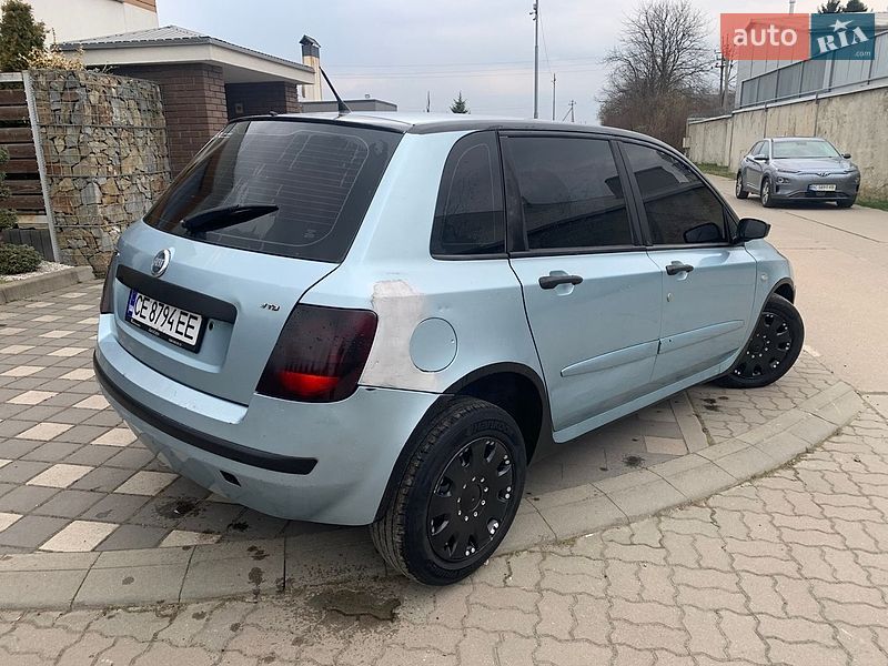 Хетчбек Fiat Stilo 2005 в Стрию