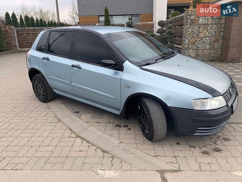 Хетчбек Fiat Stilo 2005 в Стрию