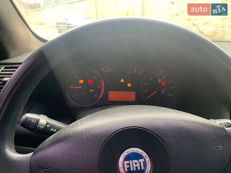 Хетчбек Fiat Stilo 2005 в Стрию