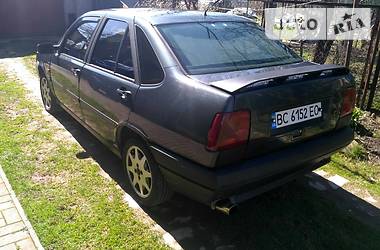 Седан Fiat Tempra 1994 в Львове