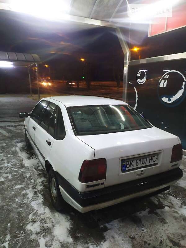 Седан Fiat Tempra 1996 в Ровно