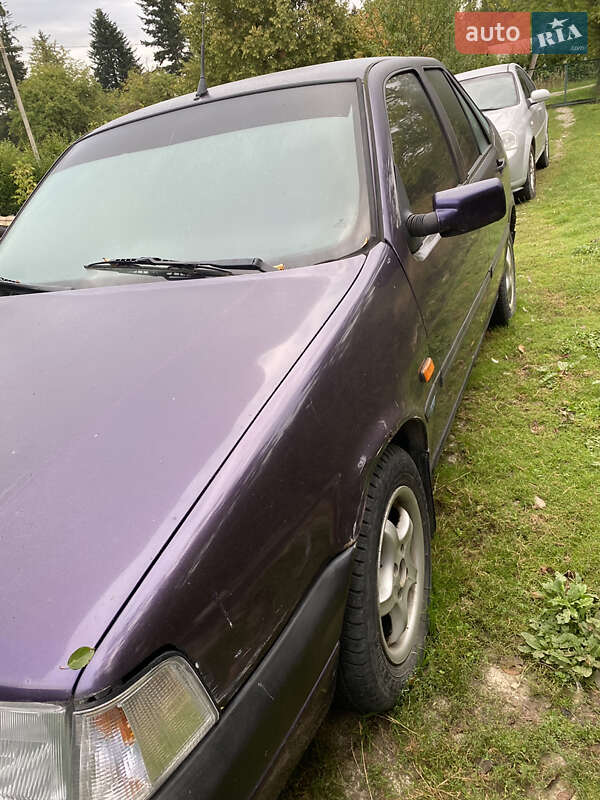 Седан Fiat Tempra 1994 в Ивано-Франковске