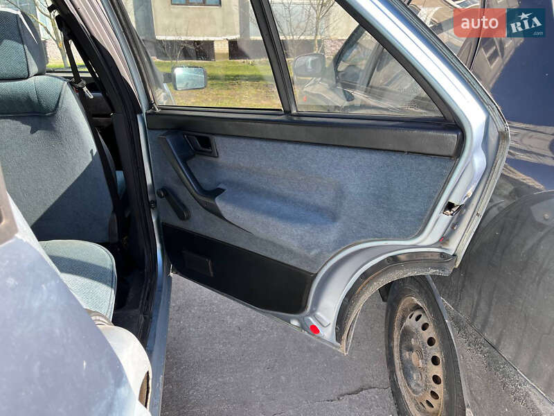 Седан Fiat Tempra 1990 в Нетешине