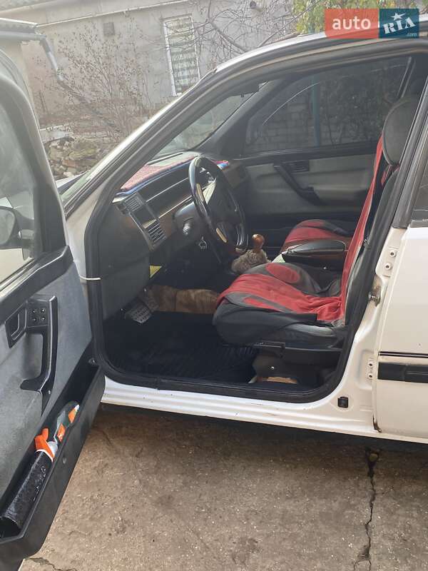 Седан Fiat Tempra 1990 в Миколаєві