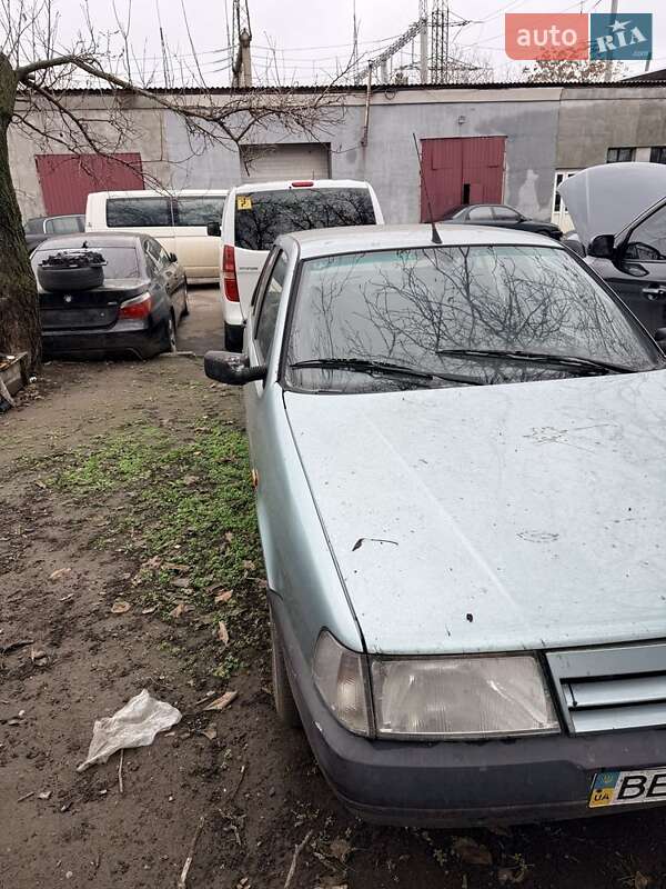 Седан Fiat Tempra 1993 в Миколаєві