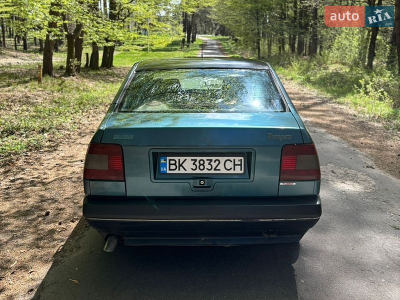 Седан Fiat Tempra 1992 в Славуте