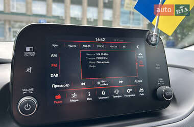 Хэтчбек Fiat Tipo Cross 2020 в 