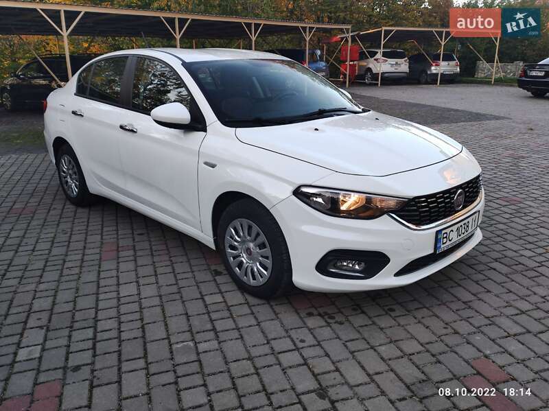 Седан Fiat Tipo 2019 в Львове