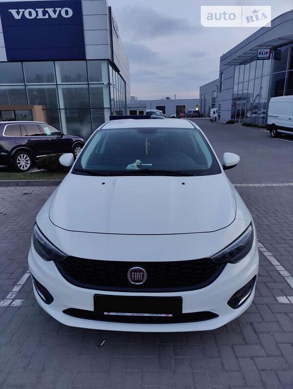 Седан Fiat Tipo 2019 в Виннице