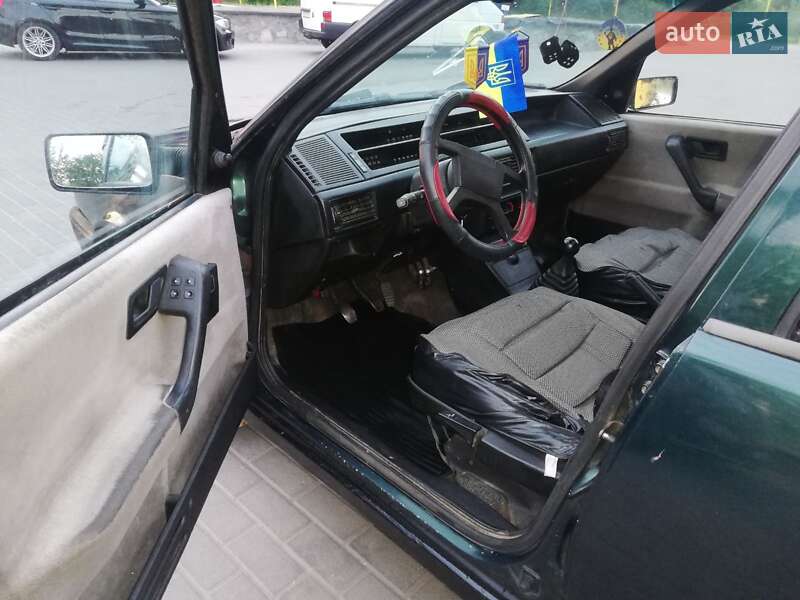 Хэтчбек Fiat Tipo 1989 в Смеле фото 10 Хэтчбек Fiat Tipo 1989 в Смеле