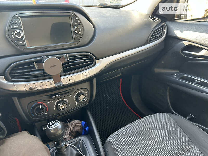 Седан Fiat Tipo 2019 в Киеве