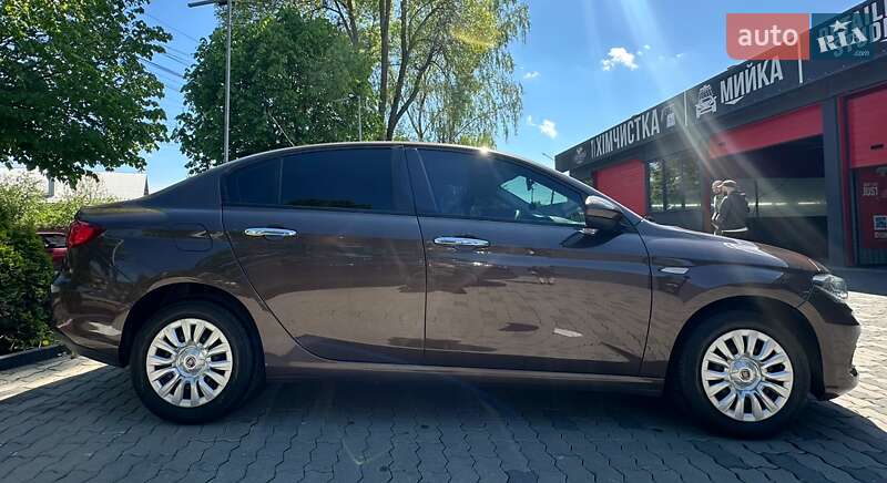 Седан Fiat Tipo 2019 в Ужгороді